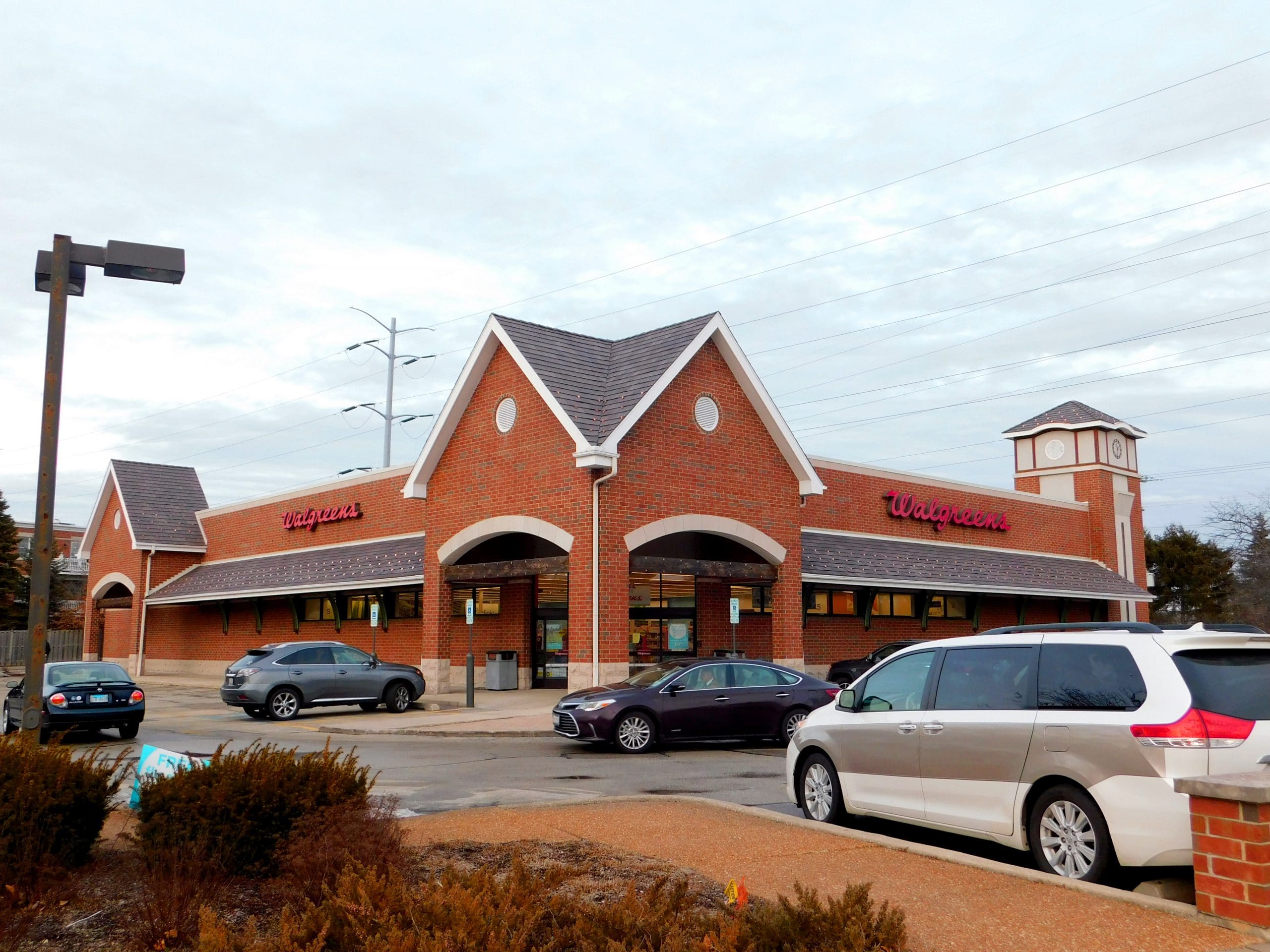 Composite Roofing Tops Walgreens Store Davinci Roofscapes 